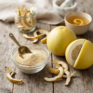 Cad iad na Buntáistí a bhaineann le Sliocht Pomelo Peel?